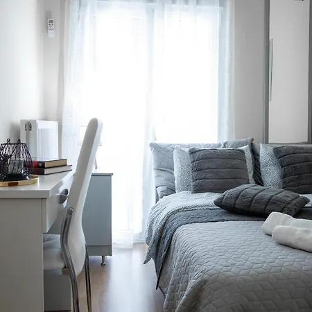 Iris 2 * Thessaloníki