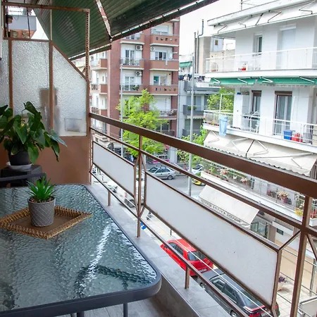 Iris 2 * Thessaloníki